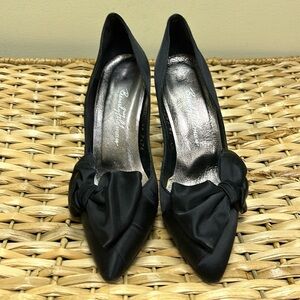 Beverly Feldman black satin heels with bow size 8.5